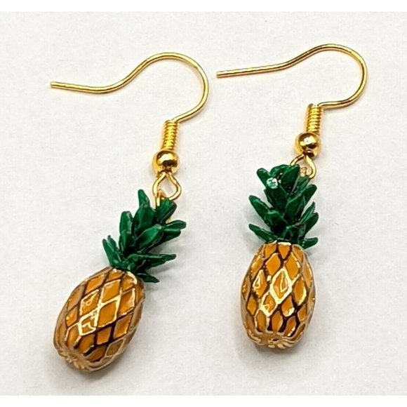 Gold Tone Yellow Green Enamel Pineapple Hawaii Tropical Fruit Dangle Earrings - Picture 1 of 6